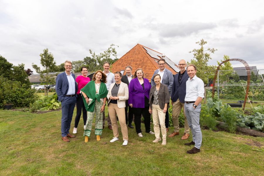 Groepsfoto in het groen